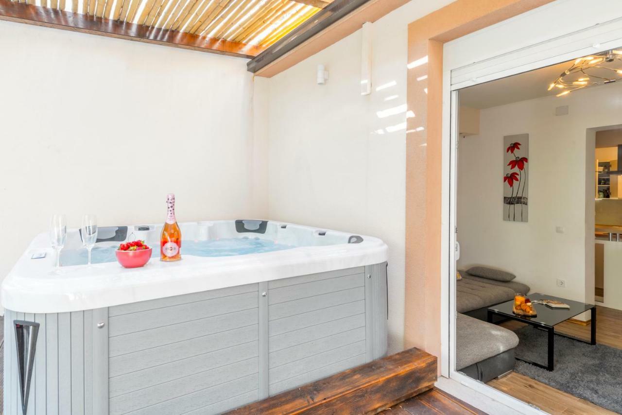 Alena Luxury Apartment With Jacuzzi Σπλιτ Εξωτερικό φωτογραφία